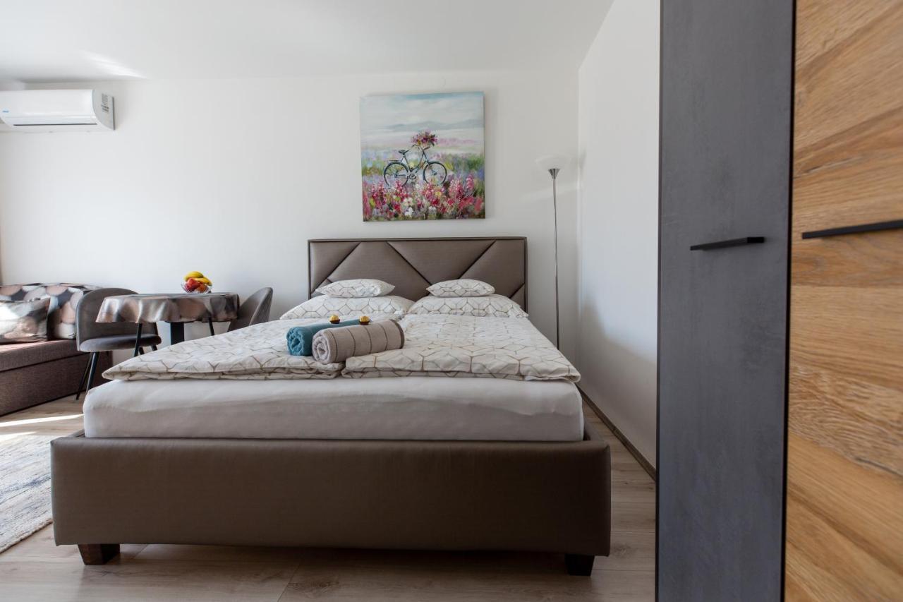 Aliz Apartman Mişcolţ Exterior foto